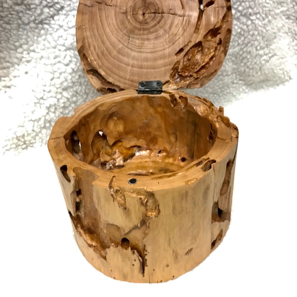 Hickory Box - Picture 4 of 10